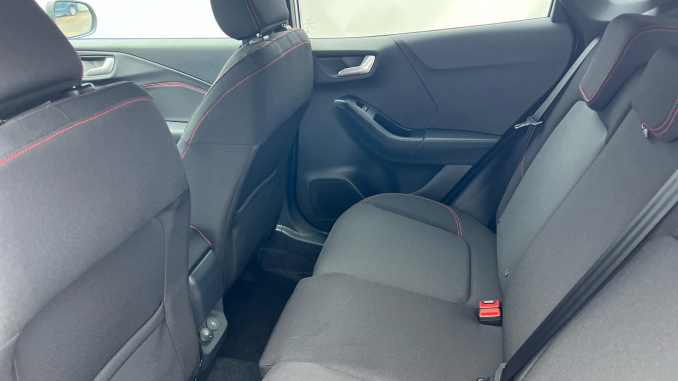 Ford Puma 1.0 EcoBoost Hybrid mHEV ST-Line 5dr Petrol Hatchback - Image 16